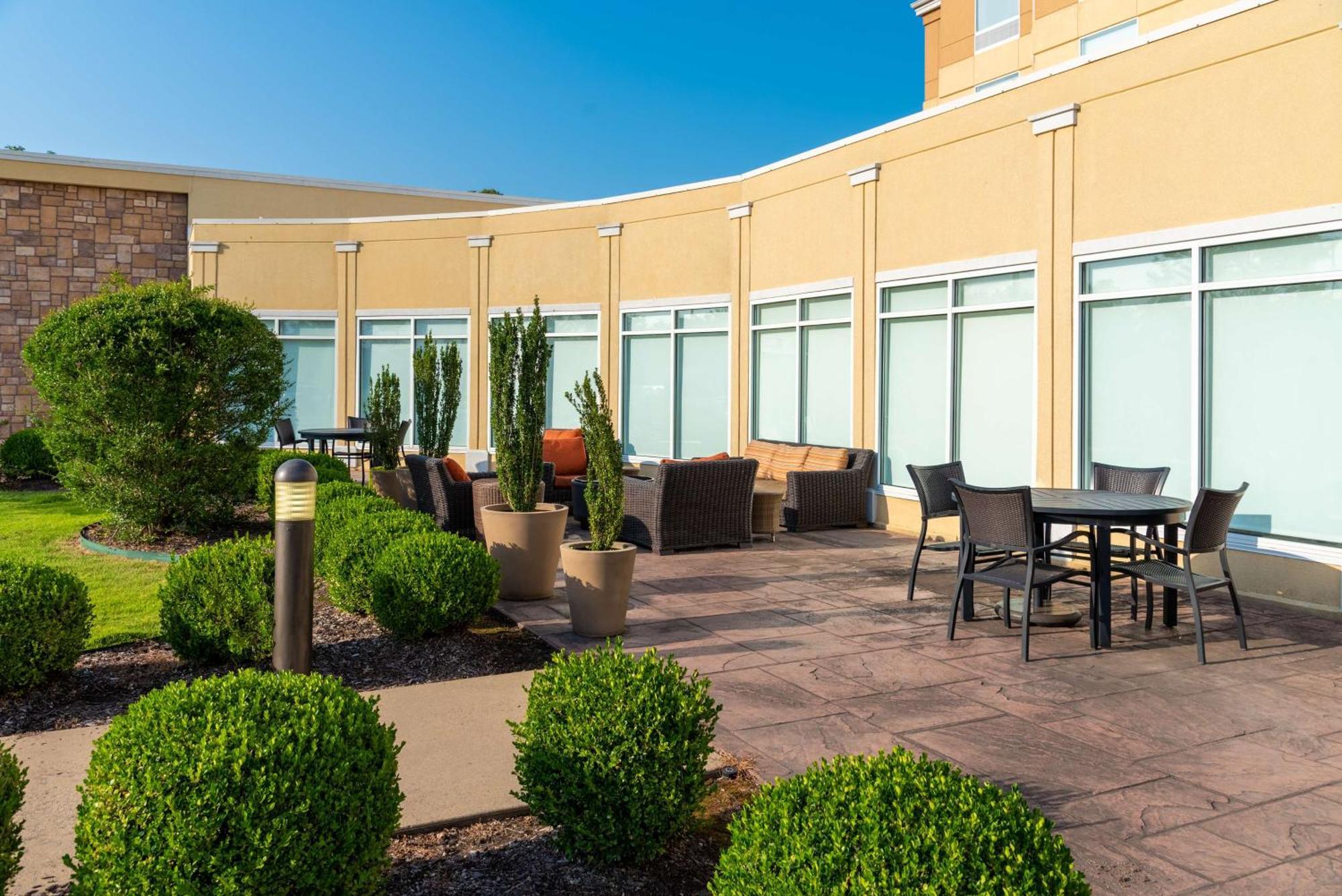 Hilton Garden Inn North Little Rock Ngoại thất bức ảnh